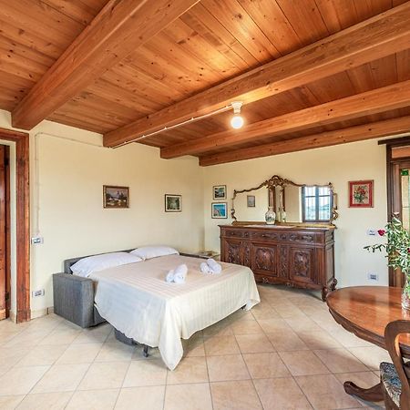 Villa Bricco Paglieri, Entire Villa Alba  Exteriér fotografie