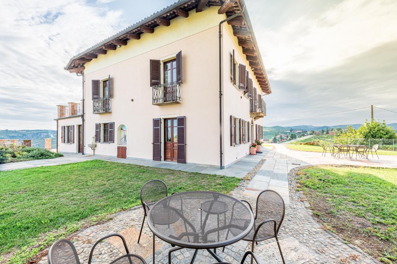 Villa Bricco Paglieri, Entire Villa Alba  Exteriér fotografie
