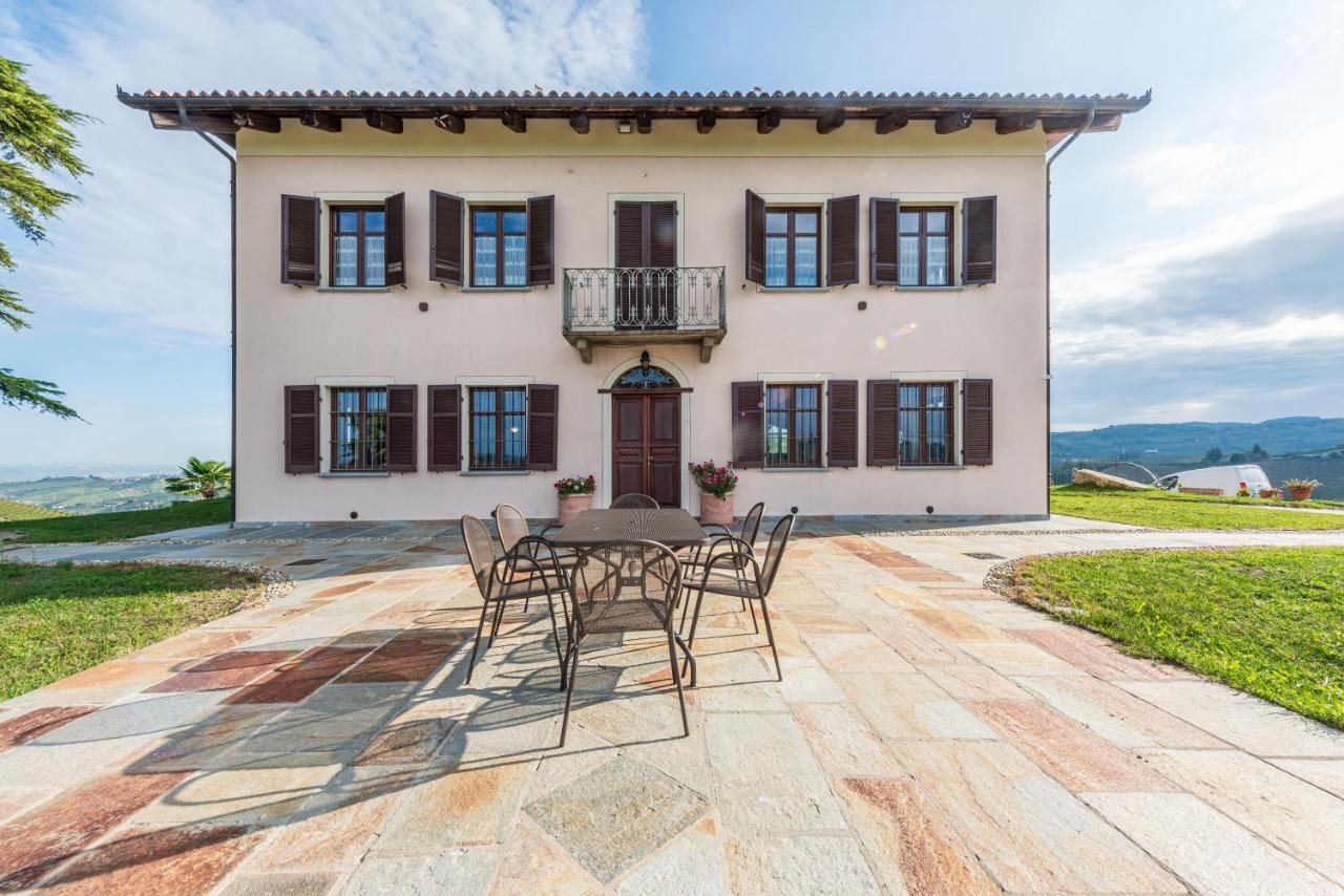 Villa Bricco Paglieri, Entire Villa Alba  Exteriér fotografie