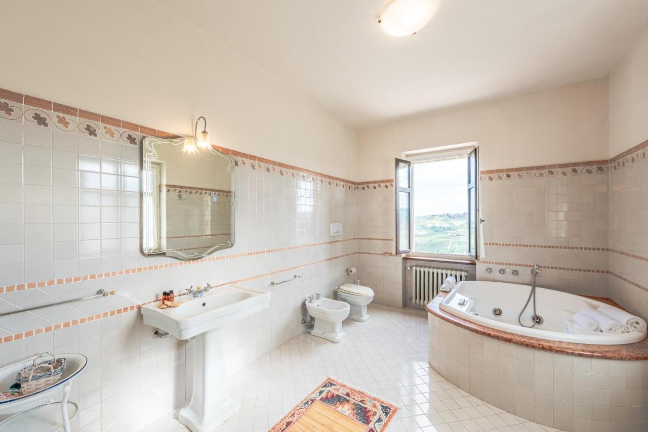 Villa Bricco Paglieri, Entire Villa Alba  Exteriér fotografie