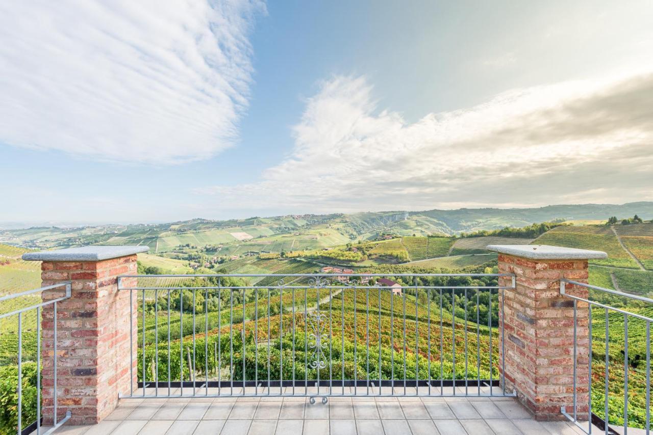 Villa Bricco Paglieri, Entire Villa Alba  Exteriér fotografie