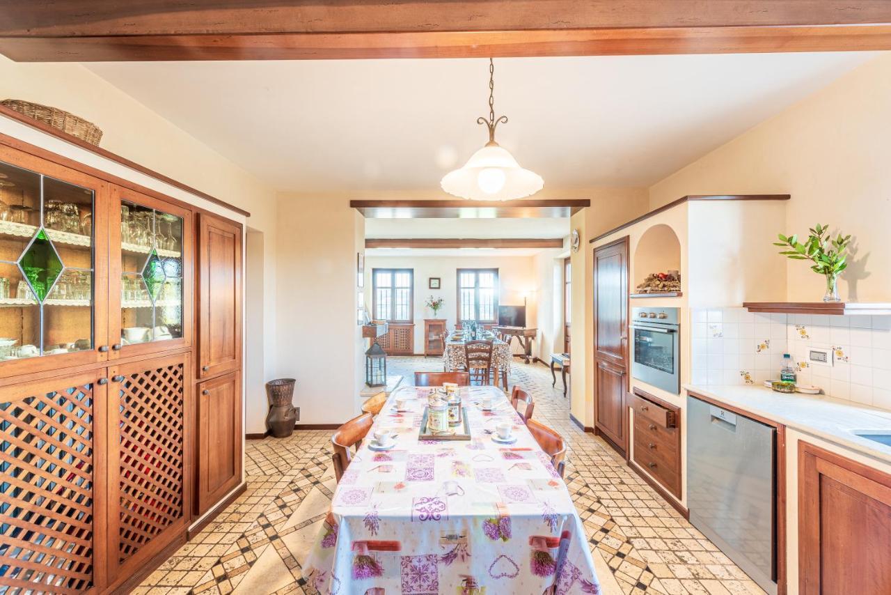 Villa Bricco Paglieri, Entire Villa Alba  Exteriér fotografie