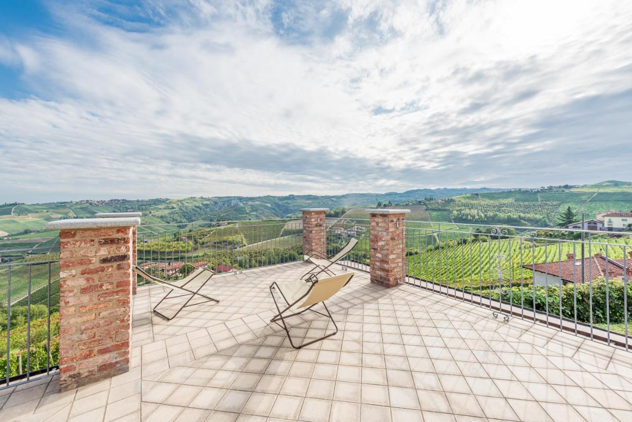 Villa Bricco Paglieri, Entire Villa Alba  Exteriér fotografie