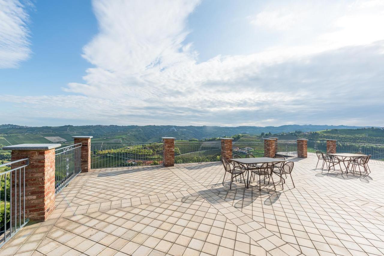 Villa Bricco Paglieri, Entire Villa Alba  Exteriér fotografie