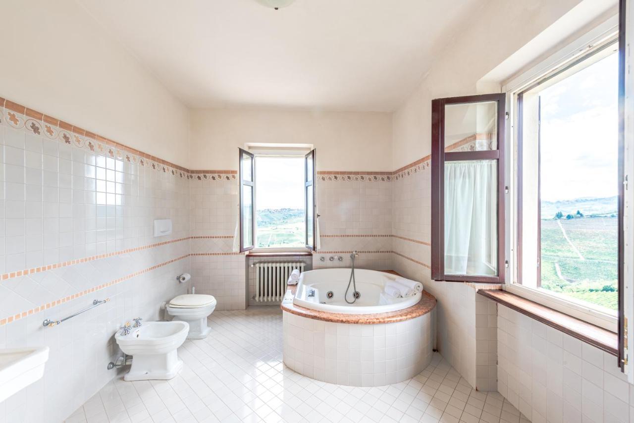 Villa Bricco Paglieri, Entire Villa Alba  Exteriér fotografie
