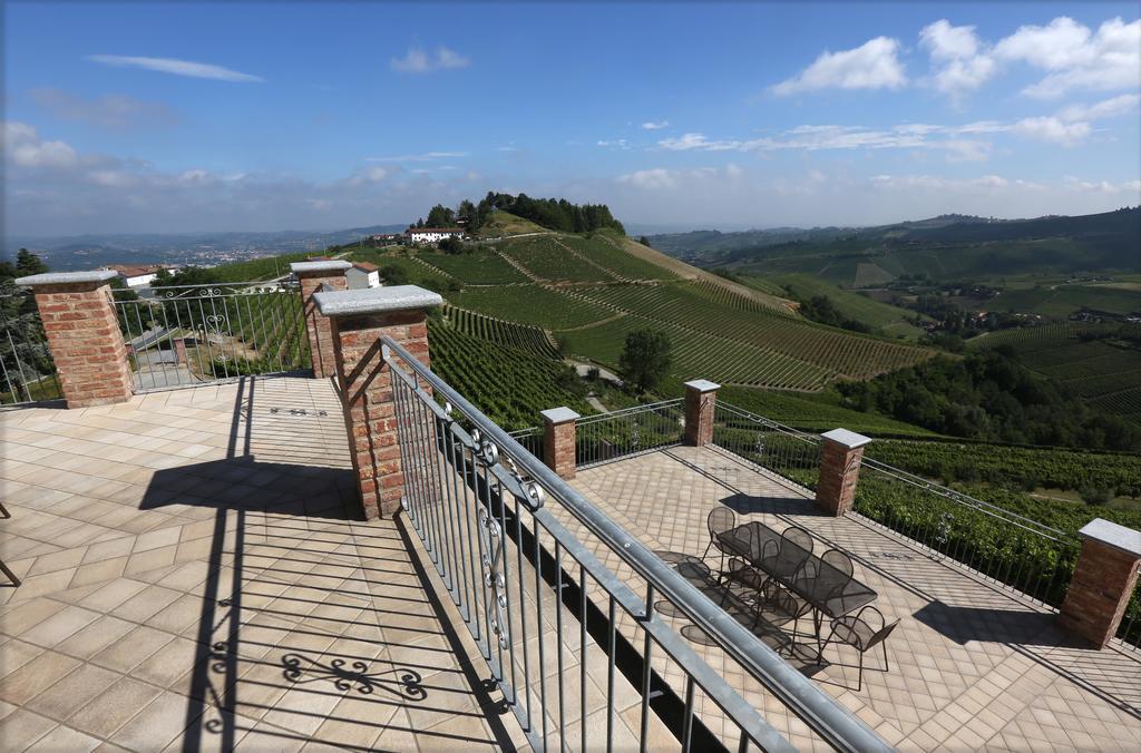 Villa Bricco Paglieri, Entire Villa Alba  Exteriér fotografie